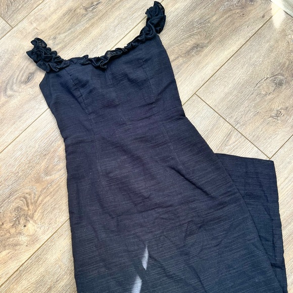 Petal & Pup Size 2 Black Cocktail Dress. Midi Length. Back Slit. Worn once - Picture 4 of 8